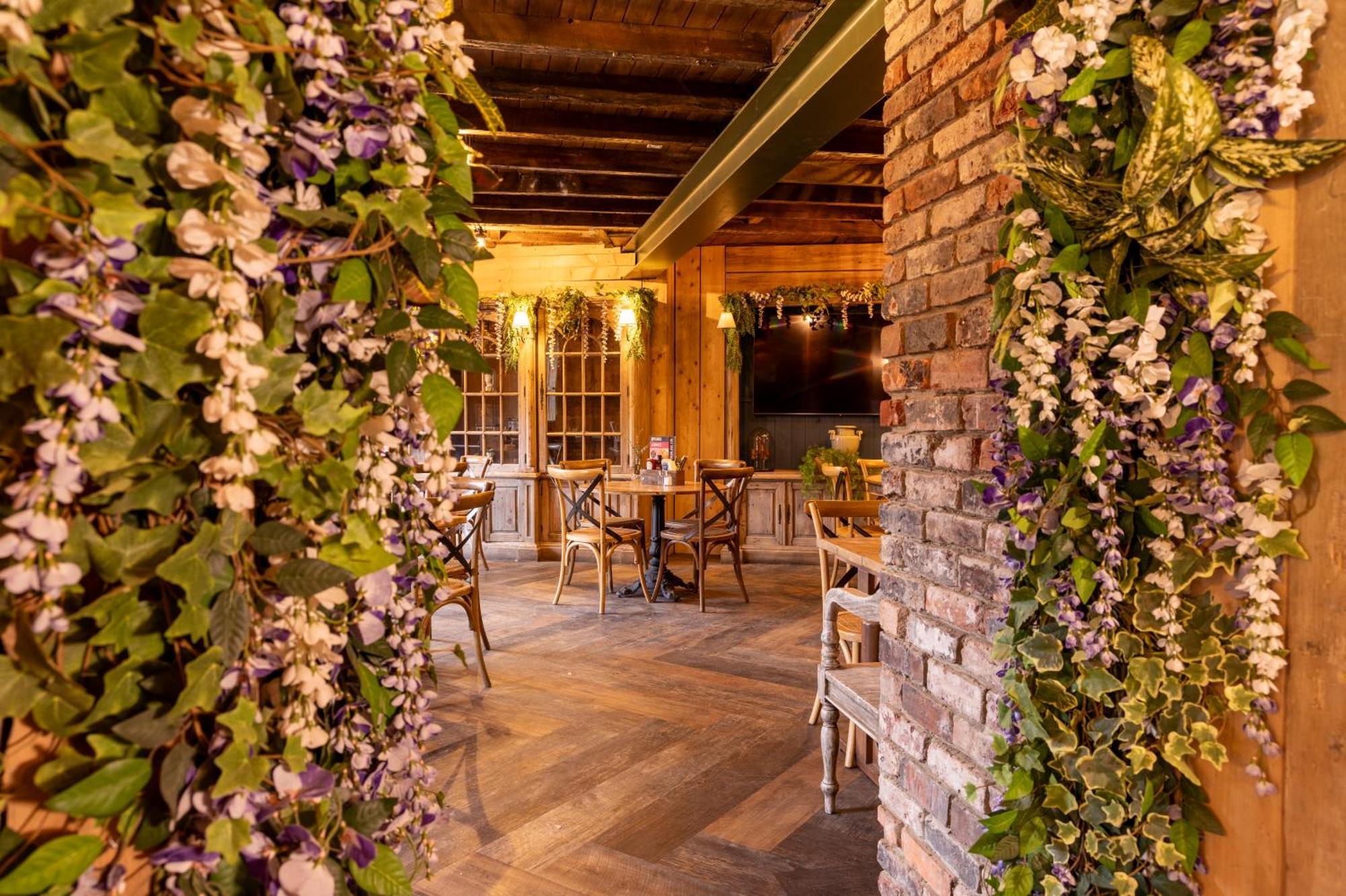 The Dirty Bottles Hotel Alnwick Exterior foto